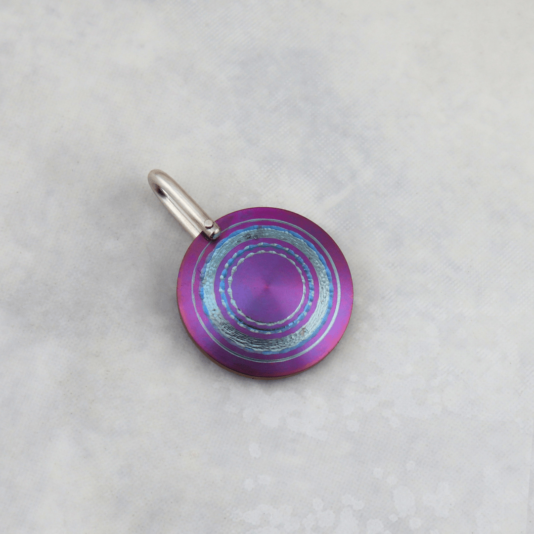 Christine Dwane Pendentif en argent sterling et titane
