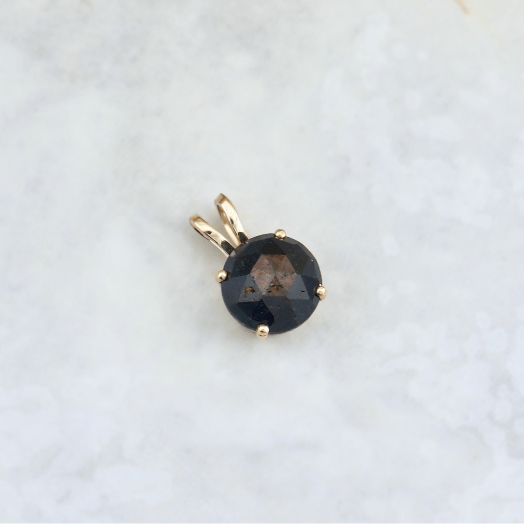 Mathieu Blanchard Collier Pendentif en or 14K - 18K ou platine et Saphir Doré