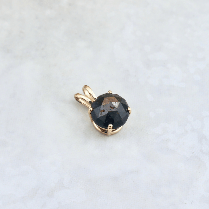 Mathieu Blanchard Collier Pendentif en or 14K - 18K ou platine et Saphir Doré