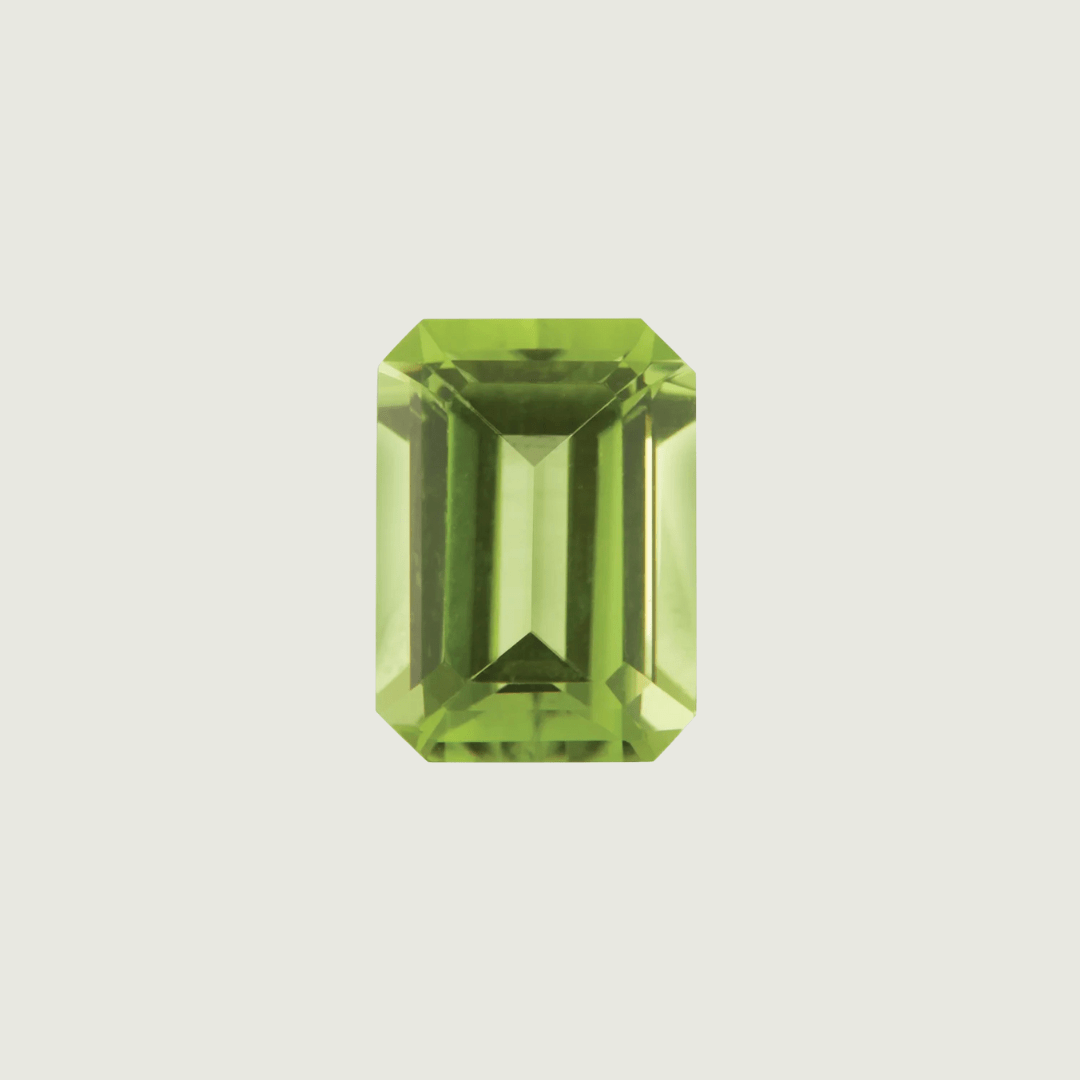 Péridot Naturel Taille Émeraude 5x7 mm Mathieu Blanchard PPM14280S Péridot Naturel Taille Émeraude 5x7 mm Mathieu Blanchard Joaillerie