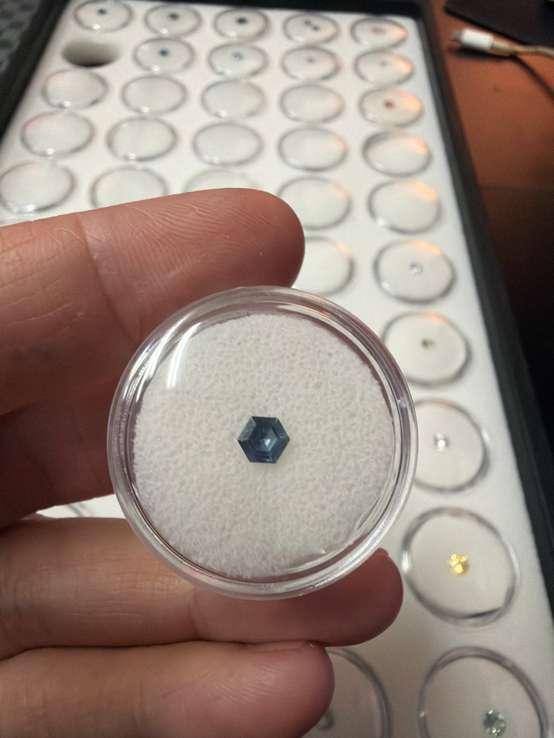 Mathieu Blanchard 0.40ct - 4.5mm Saphir Naturel Bleu Taille Hexagone 4.5mm Rwanda