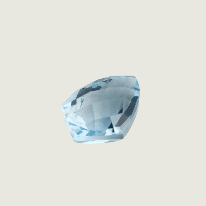 Topaze Naturel Mathieu Blanchard Topaze Naturel | Nos pierres  | Mathieu Blanchard  Mathieu Blanchard Joaillerie