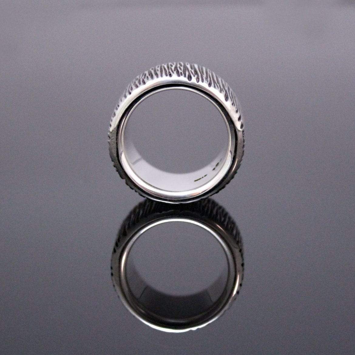 Ring Vertical Wood Essence in Silver – mathieublanchard.ca