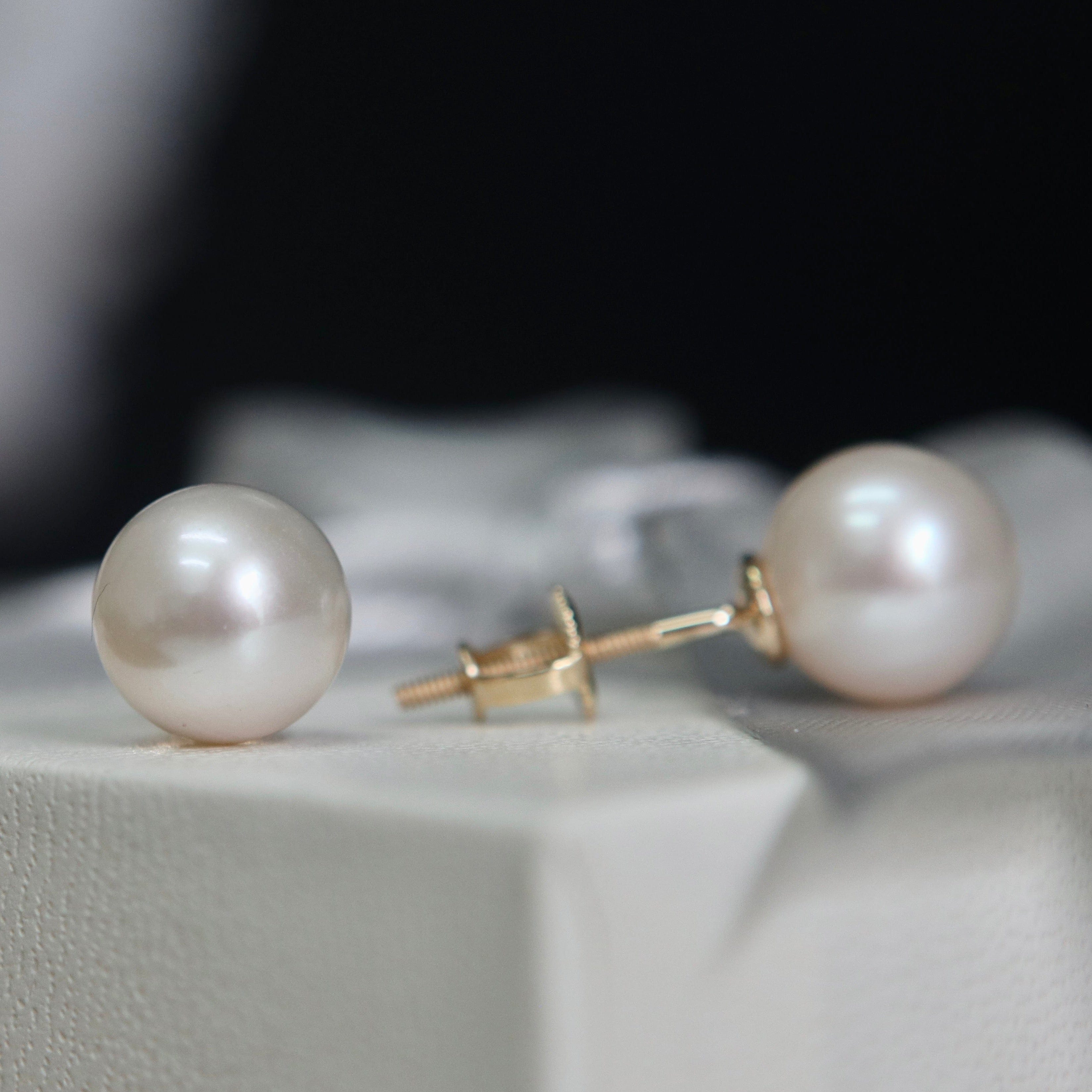 8mm White Freshwater Round Pearl Stud Earrings | Mathieu Blanchard