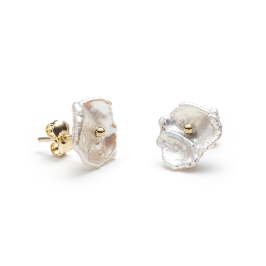 Serafino Boucles d'oreilles avec perles pétales en or jaune 14K