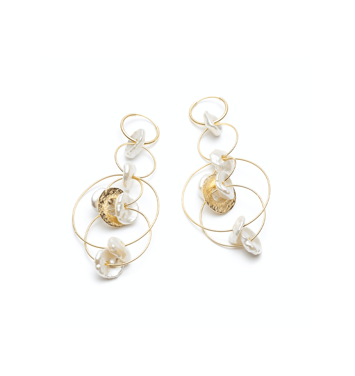 Serafino Boucles d'oreilles Freevola avec perles pétales en or jaune 18K